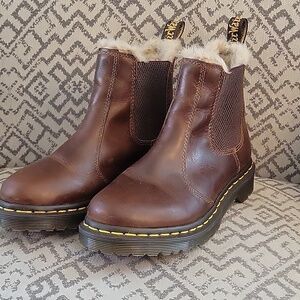 Dr. Martens Leonore Chelsea boots faux fur lined